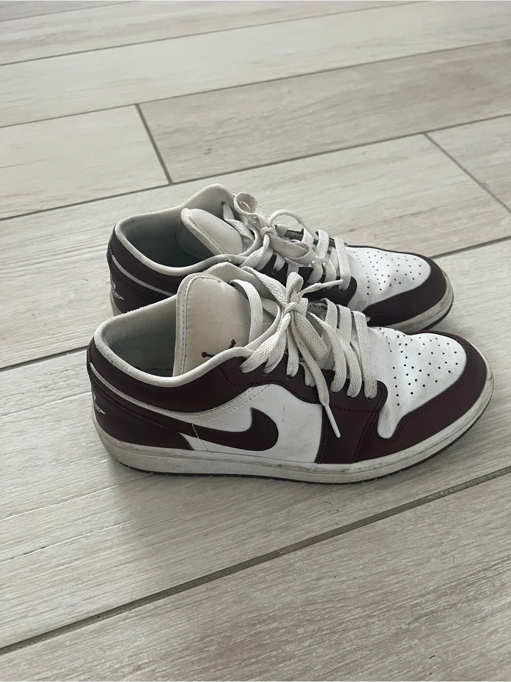 Jordan Air Jordan 1 Low - White & Brown - Picture 3 of 6